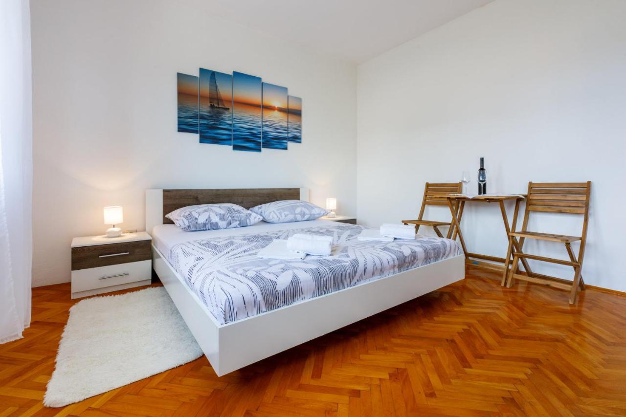 Azur Novi Vinodolski Exteriér fotografie